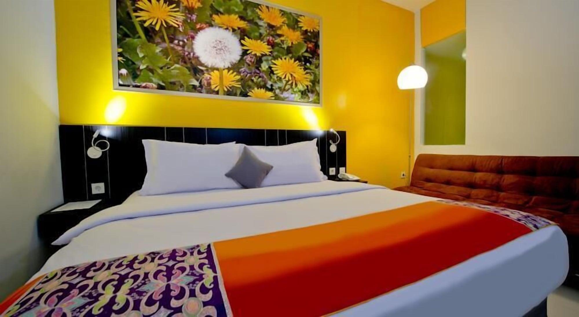 J Hotel - Bandara Soekarno Hatta Tangerang Buitenkant foto