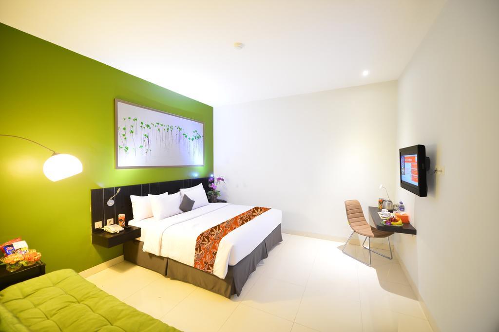 J Hotel - Bandara Soekarno Hatta Tangerang Kamer foto