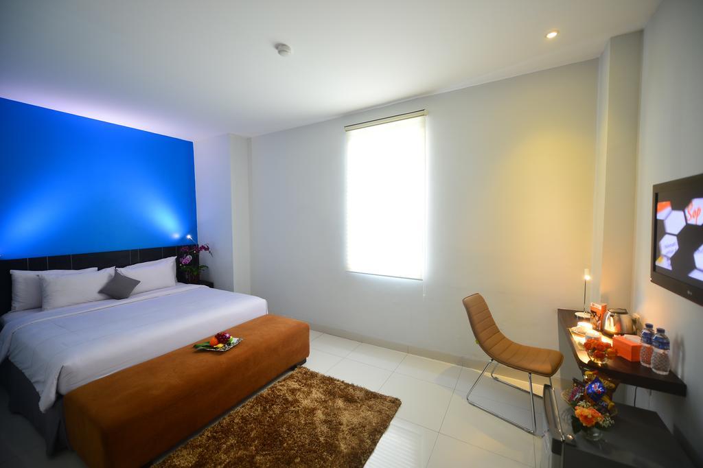 J Hotel - Bandara Soekarno Hatta Tangerang Kamer foto